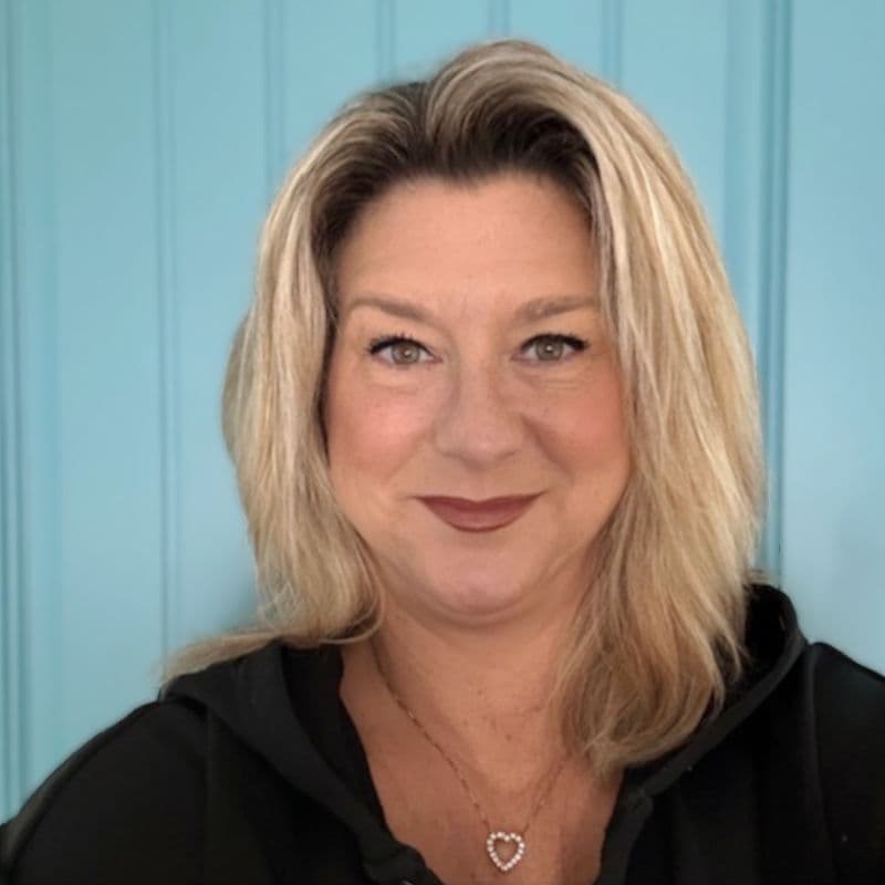 Traci Metzger